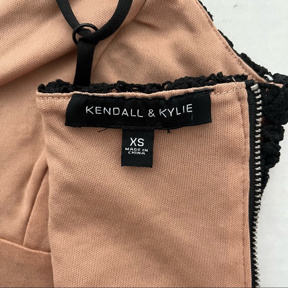 Kendall & Kylie Black Lace Crop Tank - Picture 5 of 6